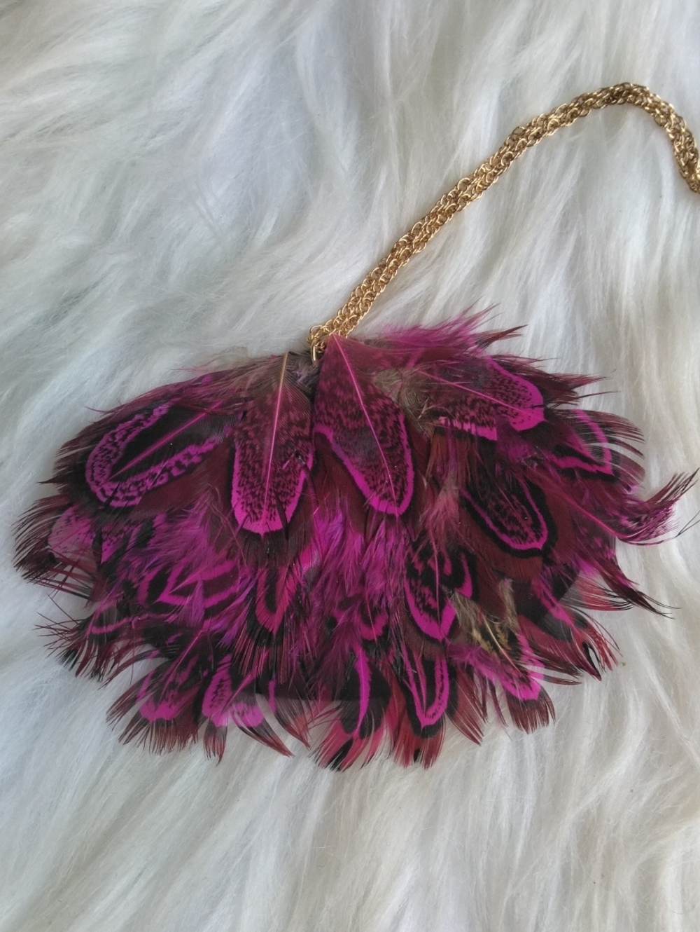 Long Feather Accent Fuchsia Crossbody Bag with Gold Chain